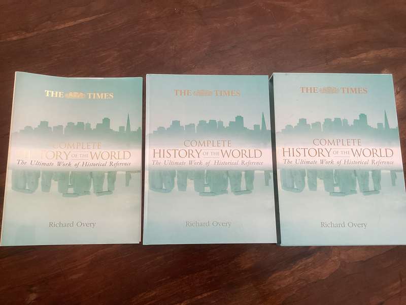 The Times, Complete History of the World. Large cased-hardcover, in a beautiful condition.