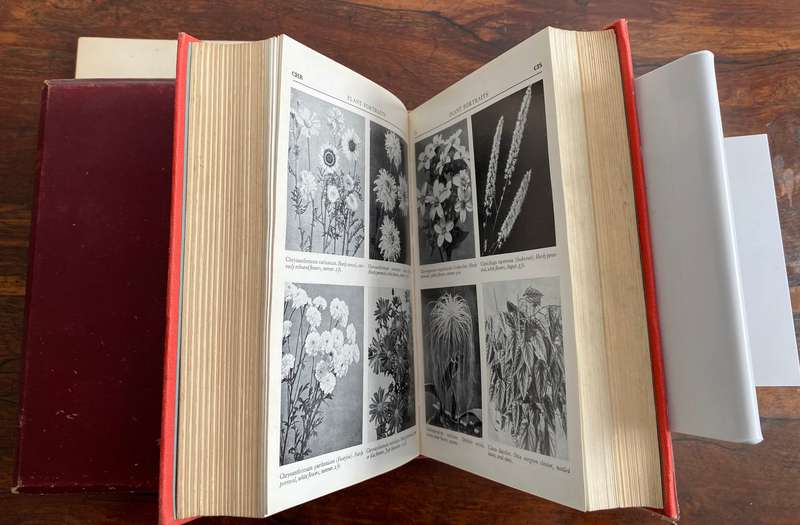 THE GARDENERS GOLDEN TREASURY 1952-1954 edition. Hardcover in a VG condition.
