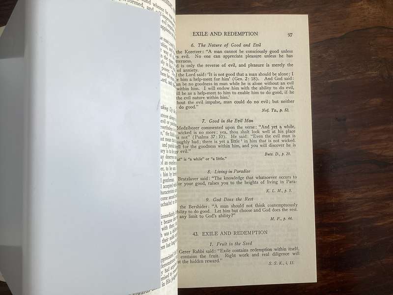 HASIDIC ANTHOLOGY by Louis I Newman. Paperback, good+ condition.