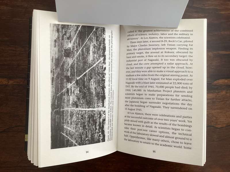 THE MANHATTAN PROJECT, Big Science and the Atom Bomb. Hardcover in new condition.