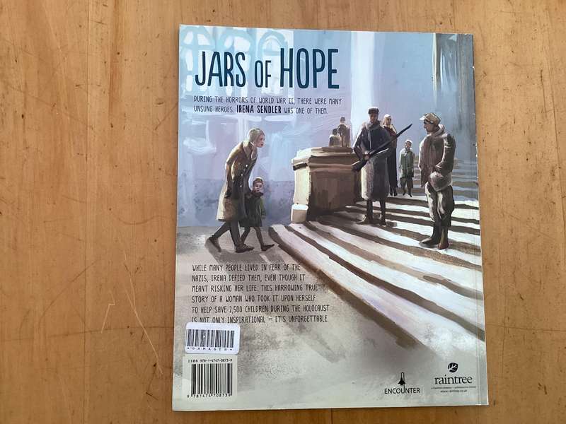 JARS OF HOPE. Children saved during the Holocaust. Large format, glossy booklet. V Good + condition.