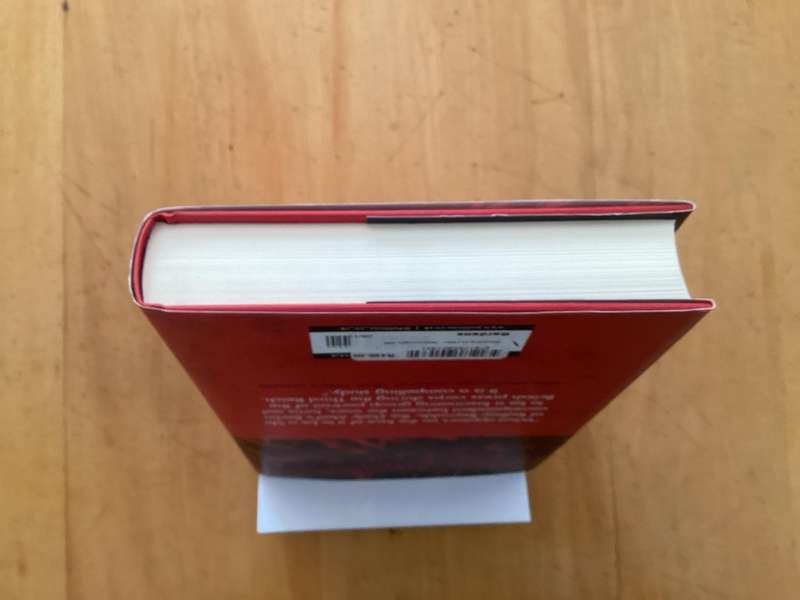 REPORTING ON HITLER. By Will Wainewright. Hardcover in an excellent condition.