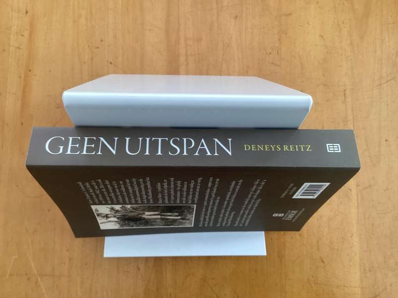 GEEN UITSPAN by Deneys Reitz. Afrikaans Paperback New Edition 2019. Excellent condition.