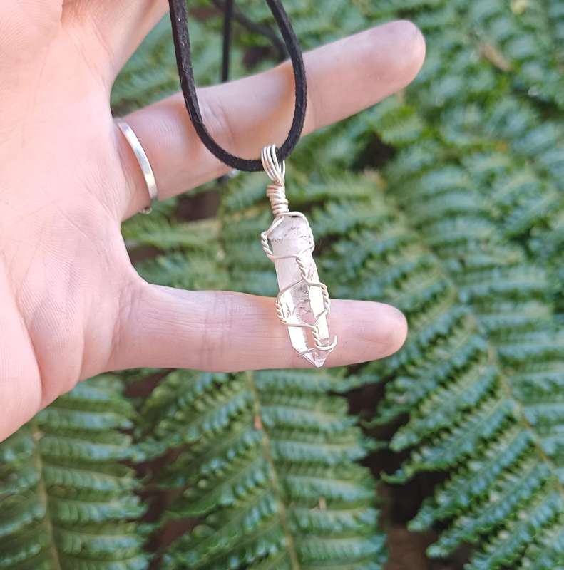 Clear Quartz in Silver Coloured Copper Wire Pendant Twisted & Stoned