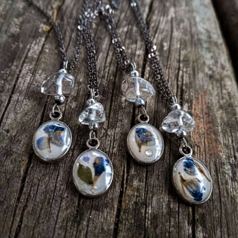 Gemma's Pendant Lavender & Necklace