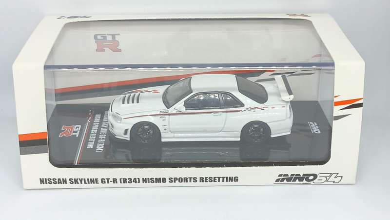 1/64 Inno64 Nissan R34 GTR Sports Resetting