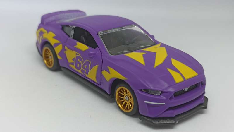 1/64 Majorette Ford Mustang x2
