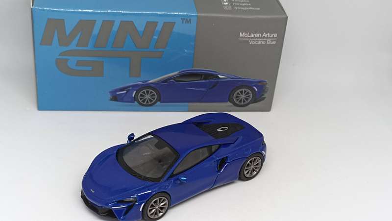 Mini GT McLaren Artura