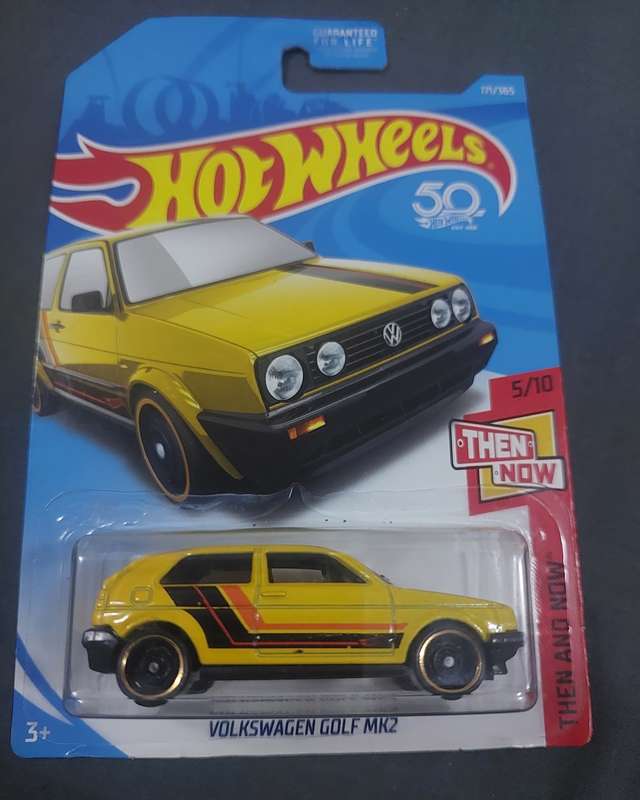 HOT WHEELS VOLKSWAGEN GOLF MK2