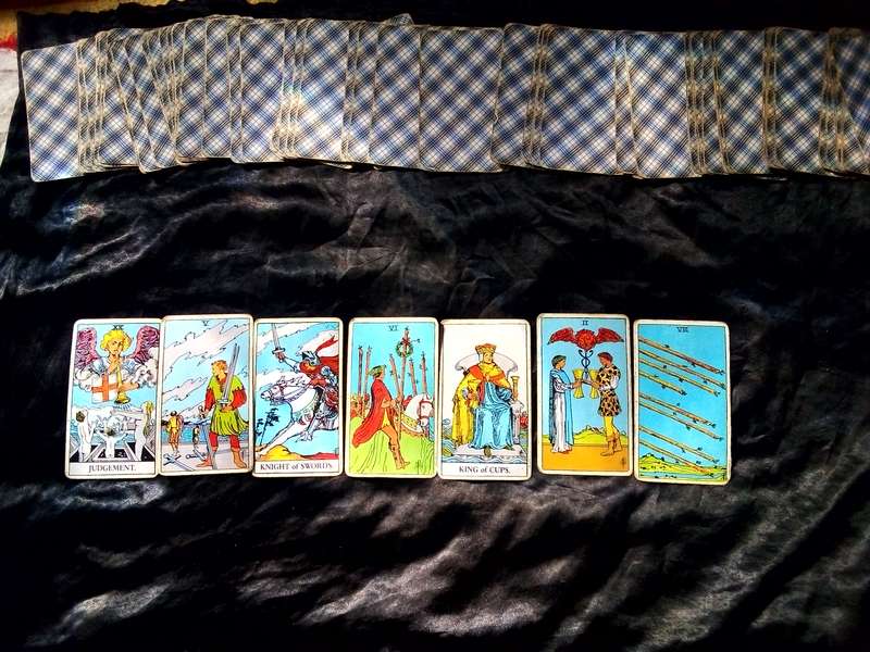Tarot Readings/Divination and help offered