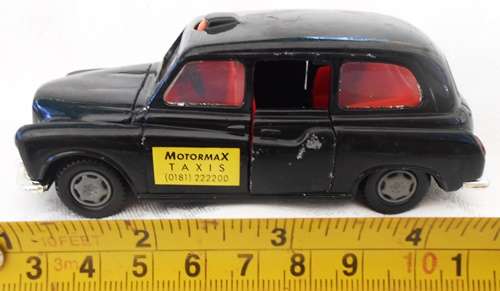 REDBOX MOTORMAX COLLECTIONS..LONDON TAXI..No.61052.....4.5" LONG model cars..
