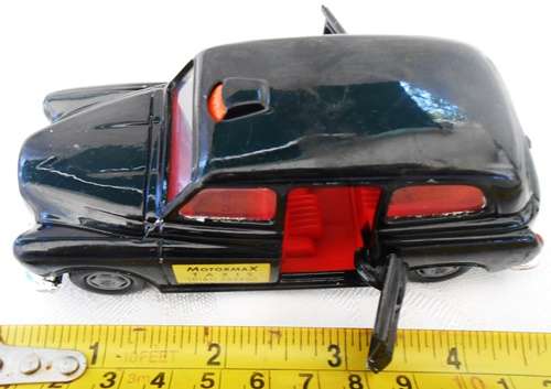 REDBOX MOTORMAX COLLECTIONS..LONDON TAXI..No.61052.....4.5" LONG model cars..