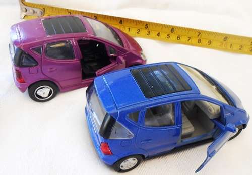 two die-cast model Mercedes Benz A-class cars NewRay  1:32 purple and WELLY blue no 9751