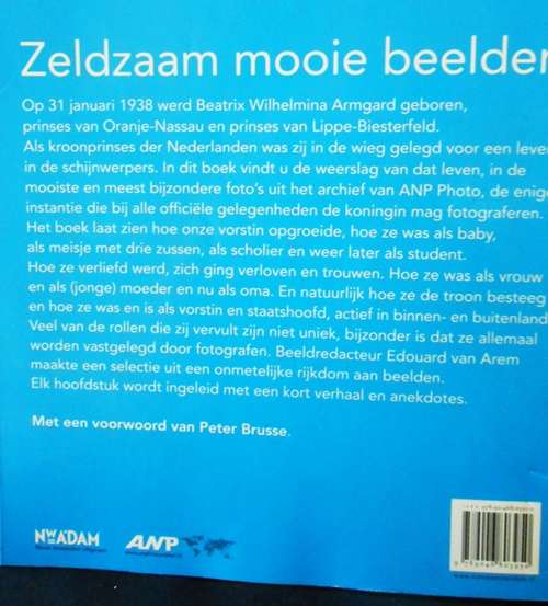 Beatrix, de mooiste foto's -Edouard van Arem +Country  Life book of Diana (two books)