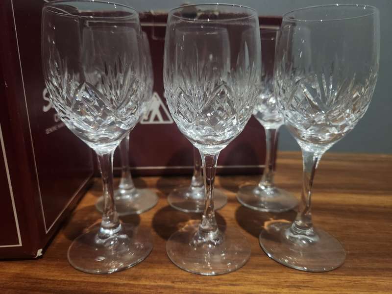 12 X Crystal Cherry glasses ( boxed )