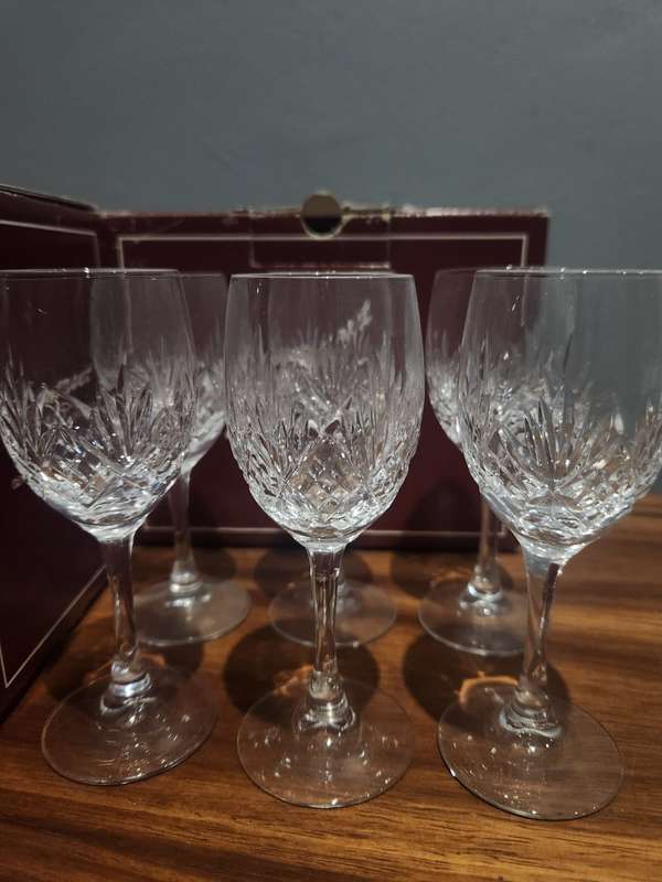12 X Crystal Cherry glasses ( boxed )