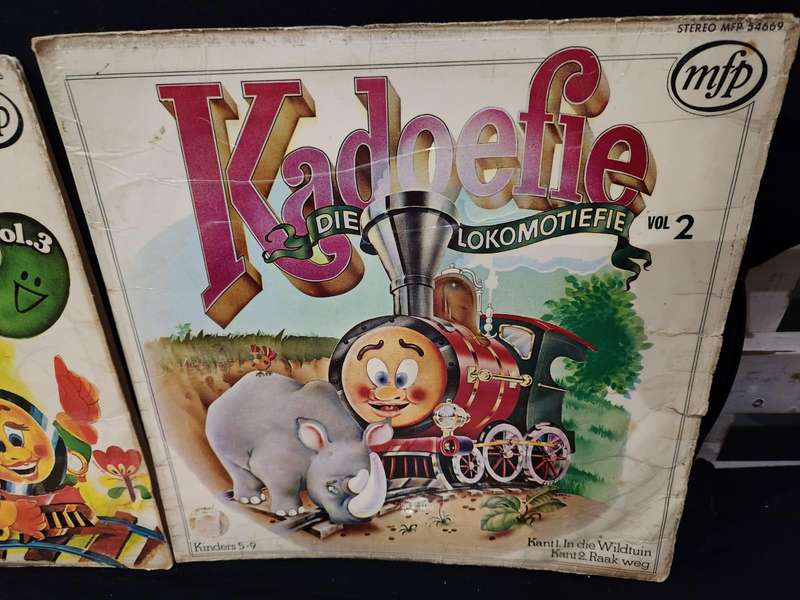 5 X CHILDREN VINYL ,s