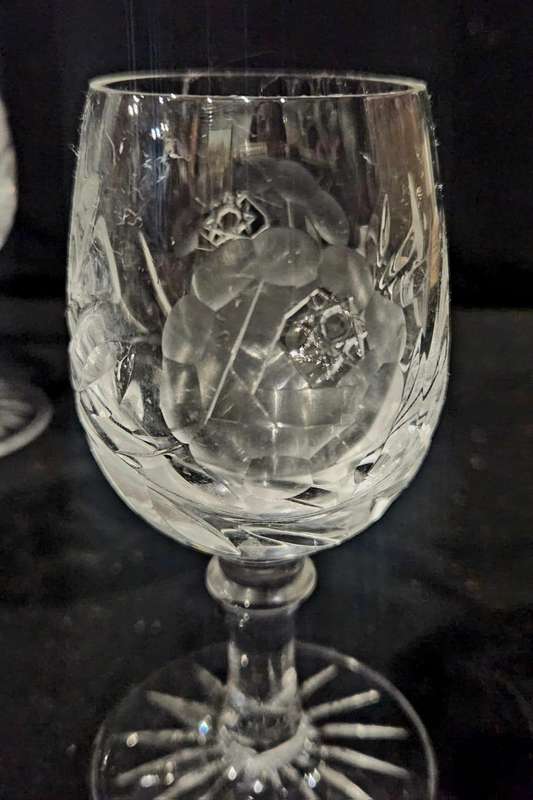 8 x Cut class glasses ( 4 +4 )