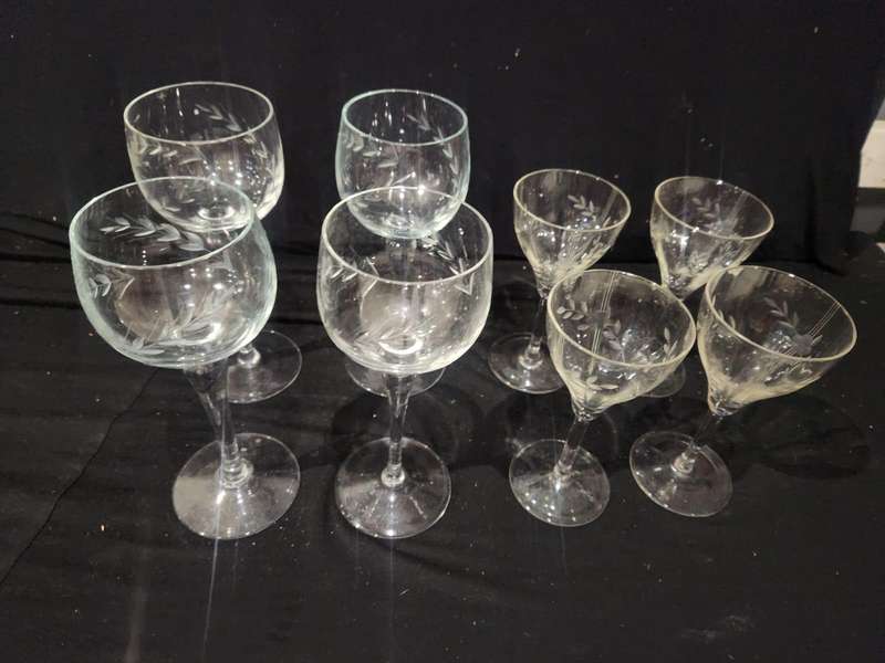 8 x crystal glasses ( 4 +4)