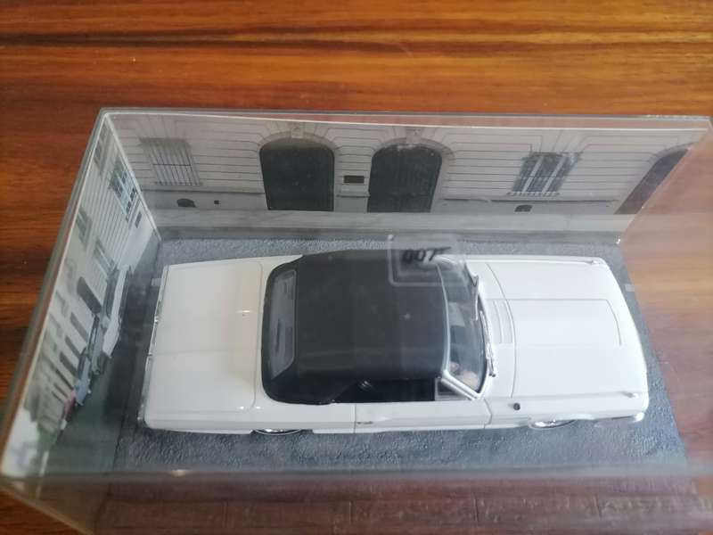JAMES BOND 007 MODEL Car THUNDERBALL