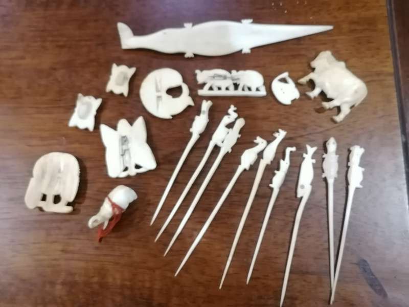 Vintage ivory lot