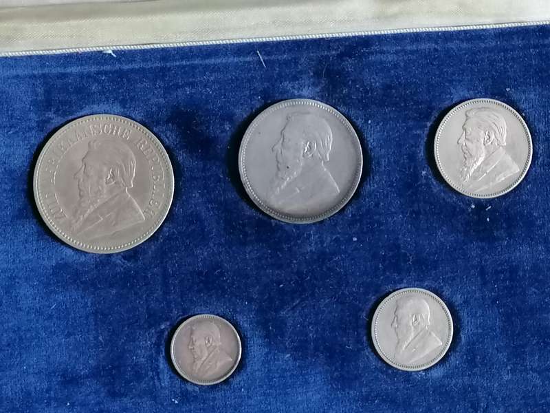 COMPLETE 1895 ZAR COIN SET IN SAM BOX (NO GOLD)