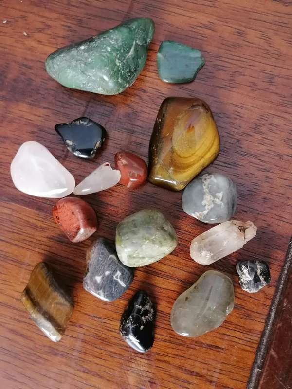 Natural semi precious stone,s ( Rough uncut)