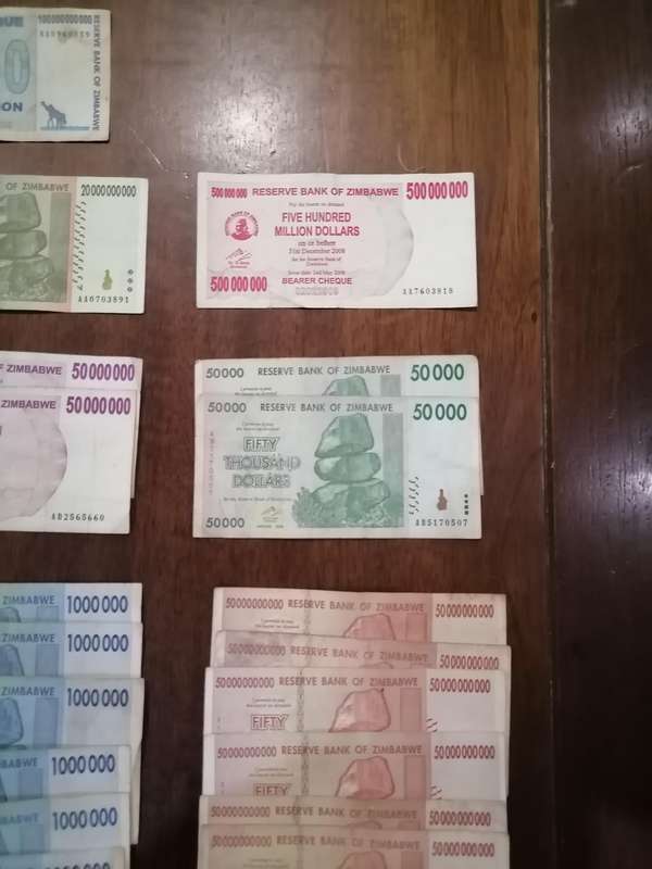 40 X ZIMBABWE BANKNOTES