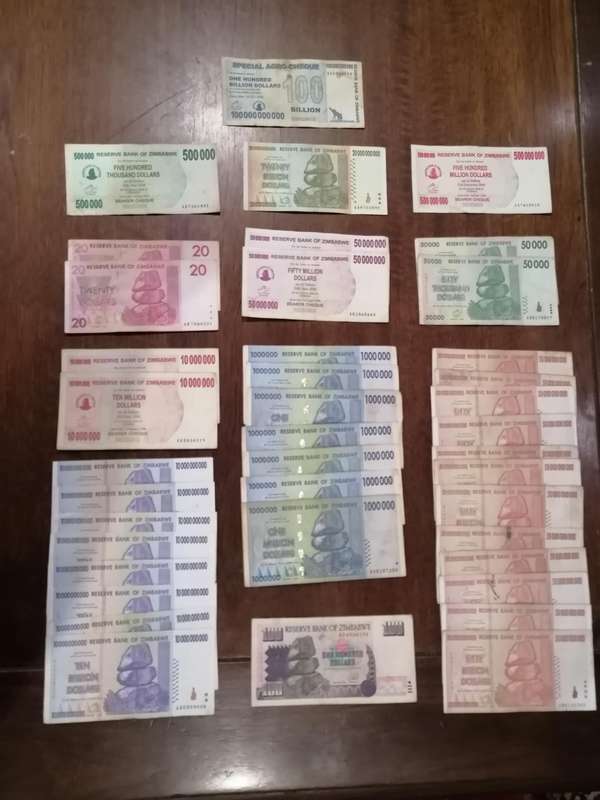 40 X ZIMBABWE BANKNOTES