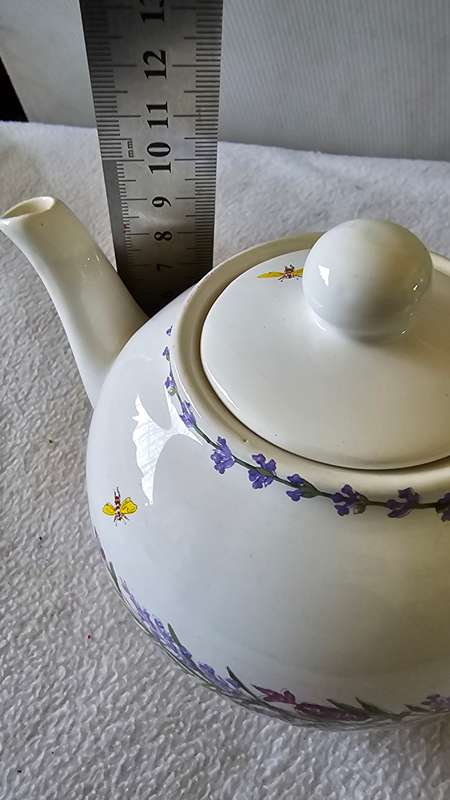 MARGARET ROBERTS BOTANICAL PORCELAIN TEAPOT