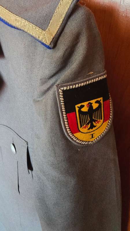 ORIGINAL GERMAN MILLITARY COAT WITH BADGES