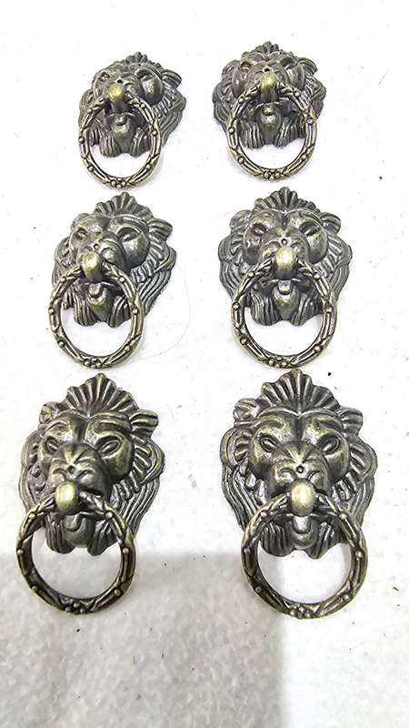 SET OF 6 LION HEAD METAL KNOBS