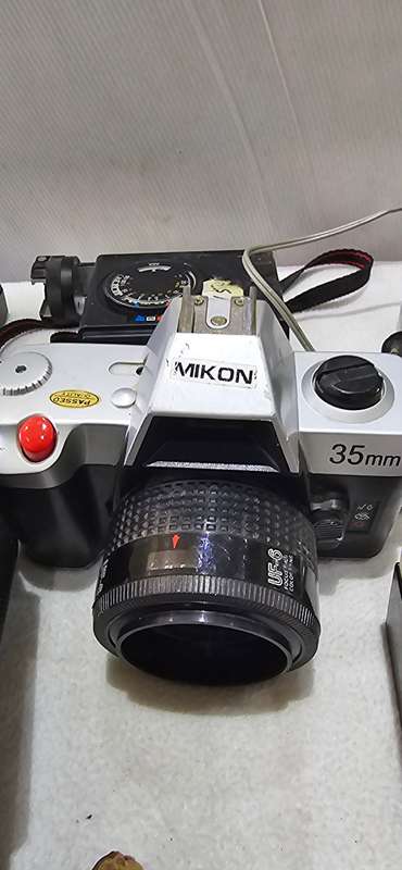 JOBLOT VINTAGE CAMERAS AND SPARES