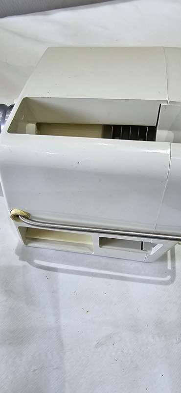 KENWOOD ATTACHMENT*PEA HULLER AND BEAN SLICER)UNUSED