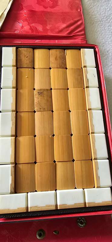 VINTAGE CHINESE MAHJONG(COMPLETE)