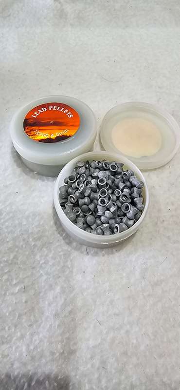 2 TUBS LEAD PELLETS(10X200,4.5MM)