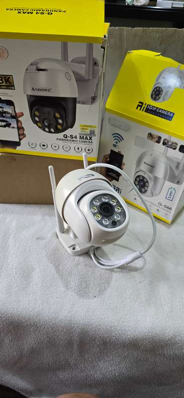 SET OF FOUR ANDOWL CCTV WIFI CAMERA-SEE DESCRIPTION
