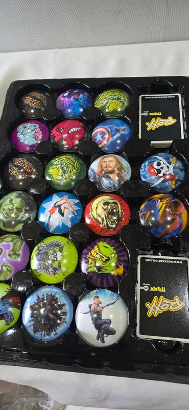 ROXY COLLECTION WITH DOSPLAY BOX AND CARDS