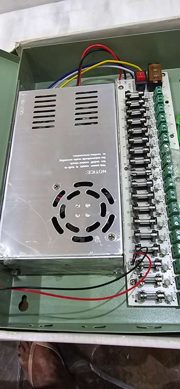 12 VDC,18 OUTPUT SWITCH MODE CCTV POWER SUPPLY