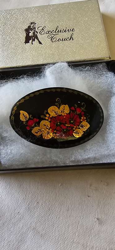 ANTIQUE BROOCH-SEE MARKINGS