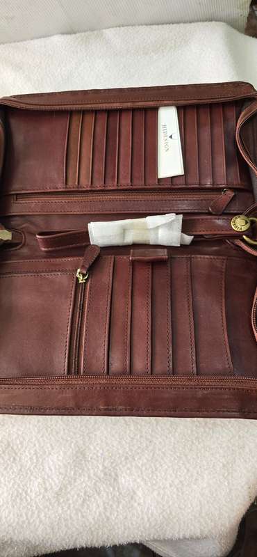 GENUINE LEATHER HIDESIGN DOCUMENT/ CARD WALLET WITH CELLPHONE HOLDER