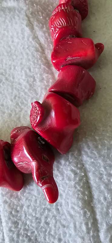 RED CORAL NECKLACE