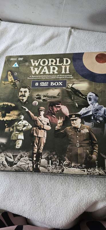 WORLD WAR 11 8 DVD COLLECTION