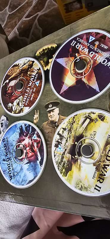 WORLD WAR 11 8 DVD COLLECTION