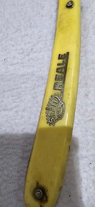 VINTAGE STRAIGHT RAZOR-SEE MARKINGS