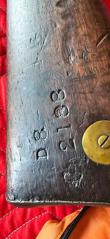 ANTIQUE LEE ENSFIELD WORLD WAR RIFLE(DEACTIVATED)