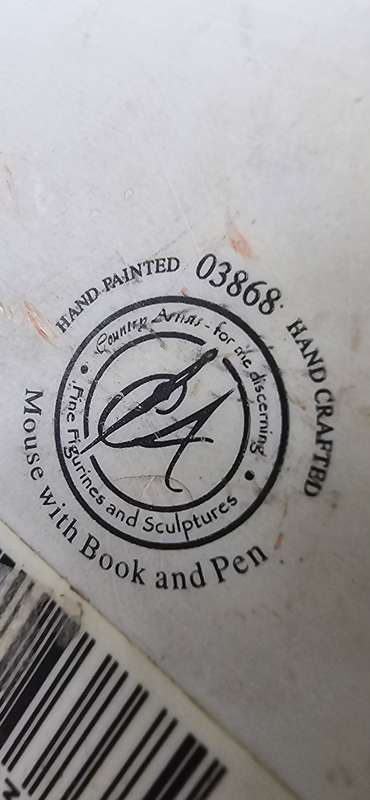 VINTAGE MOUSE WITH PEN(RESIN) SEEMARKINGS