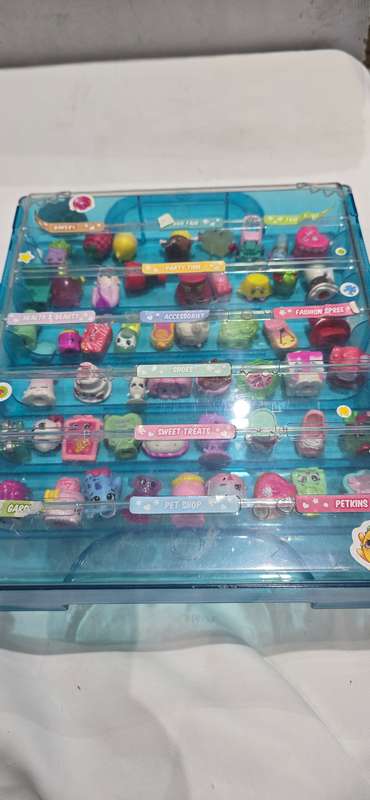 SHOPKINS RARE COLLECTABLE CASE WITH TOYS(LABELLED)