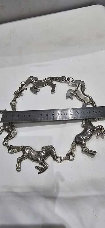 STERLING SILVER HORSE LINK BRACELET