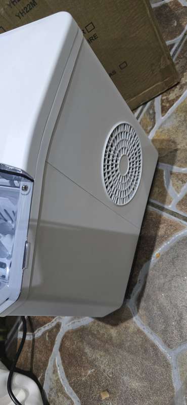 HOUSEHOLD BULLET ICE MAKER